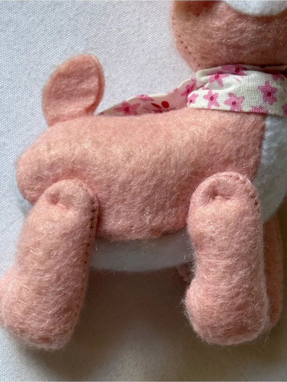 Sweet Pink Felt Reindeer Ornament with Cute Scarf #Christmas #Vintage